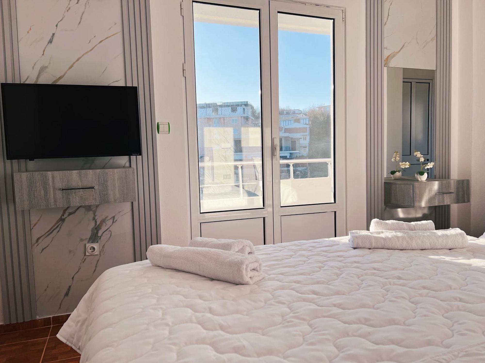 Apartments Fat E Jet - Pool & Breakfast Ulcinj Exterior photo